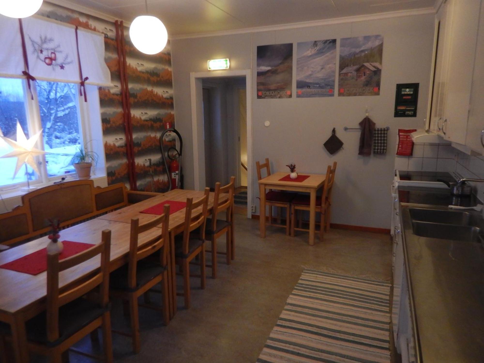 Jokkmokks Vandrarhem Asgard Esterno foto