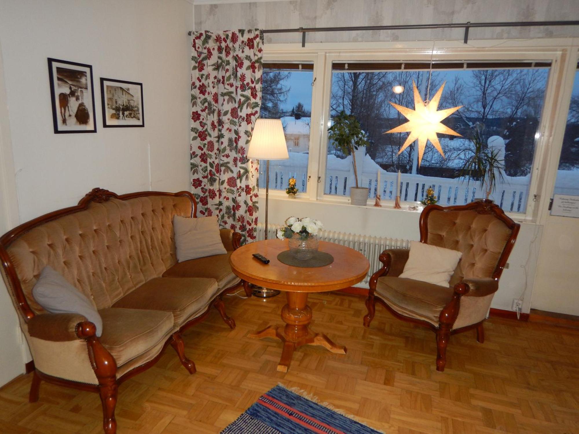 Jokkmokks Vandrarhem Asgard Esterno foto